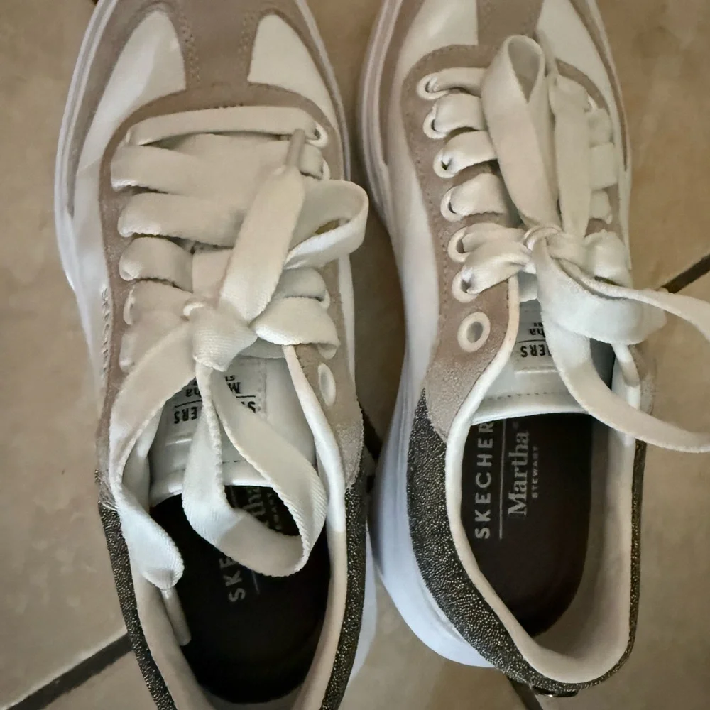 Sketchers Martha Stewart